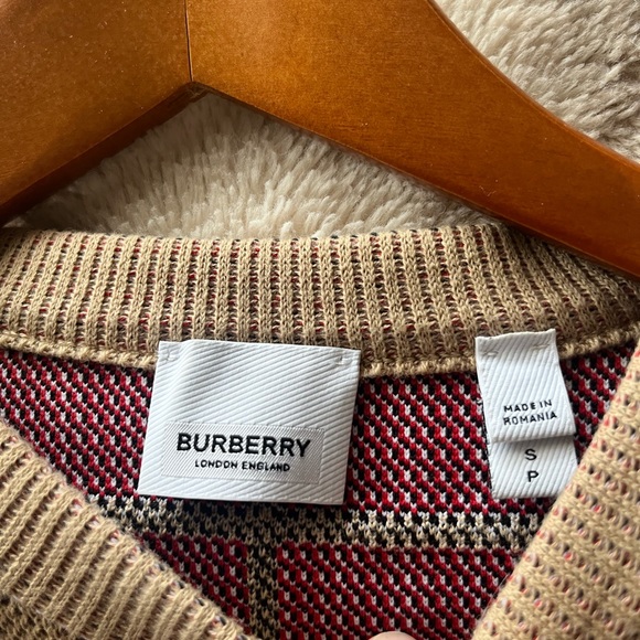 NEW & Authentic Burberry sweater in cotton blend piqué, jacquard-knitted Small. - Picture 7 of 10